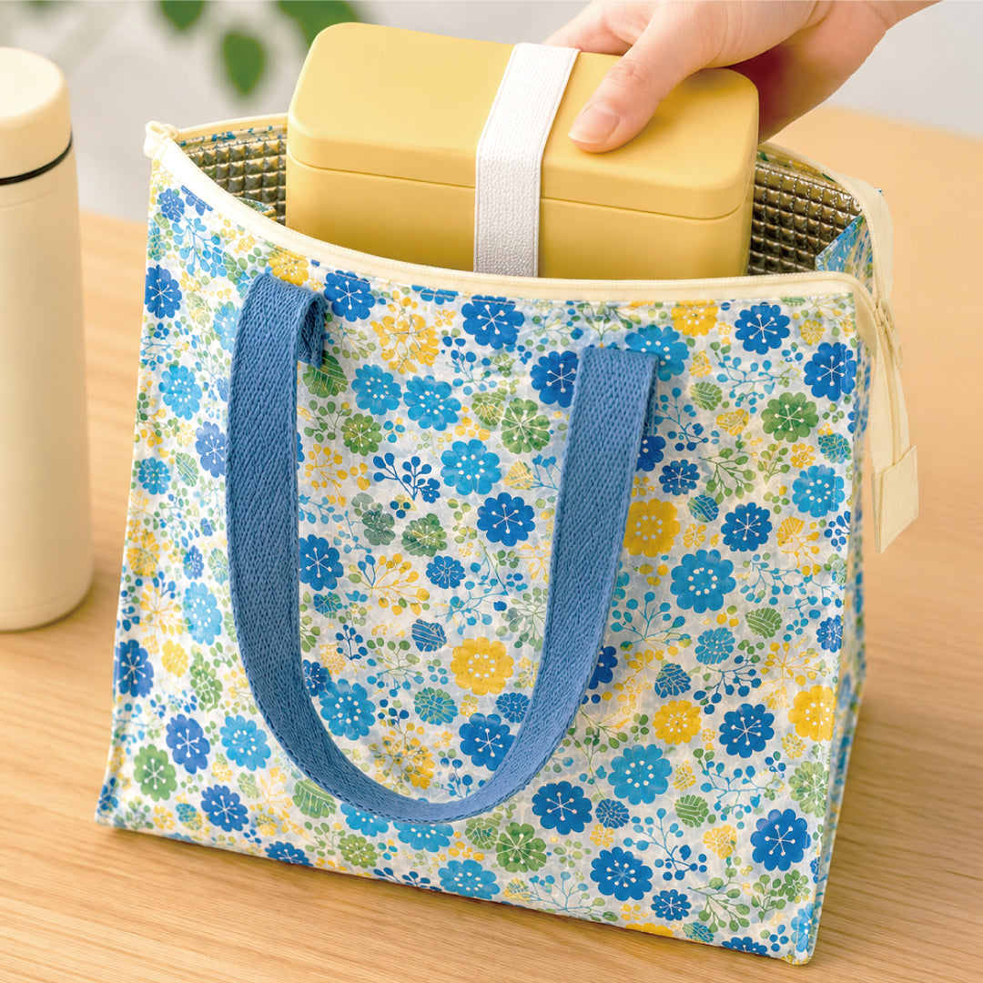北欧花柄の保冷バッグとパターンデザイン